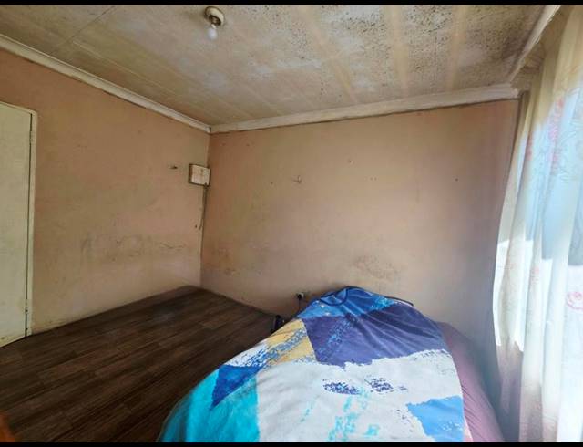 5 BEDROOM HOUSE FOR SALE IN KLOPPERPARK